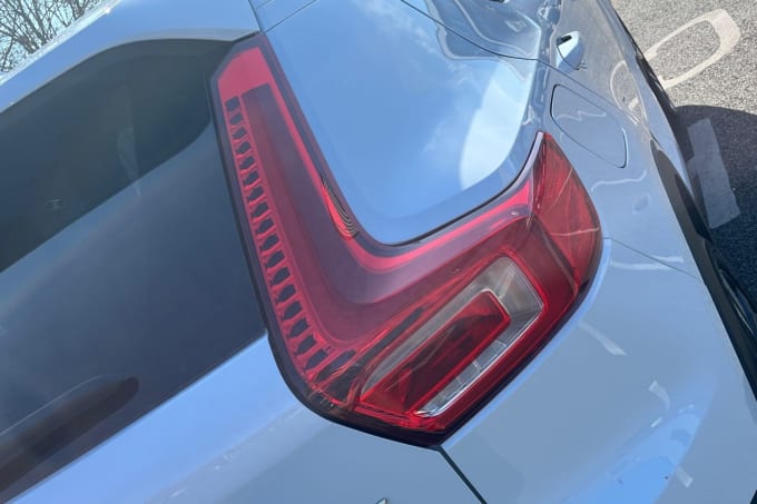 2025 Volvo Xc40