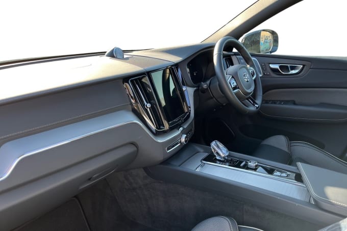 2025 Volvo Xc60