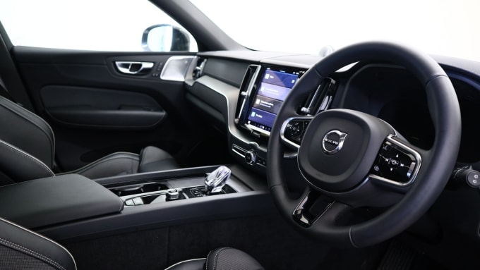 2025 Volvo Xc60