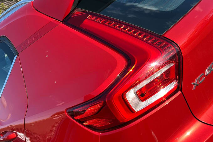 2025 Volvo Xc40