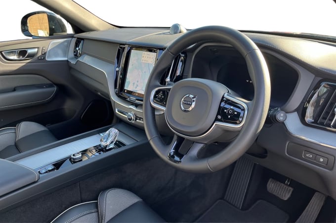 2025 Volvo Xc60