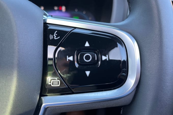 2025 Volvo Xc60