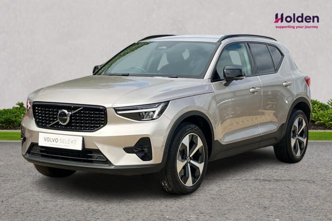 2025 Volvo Xc40