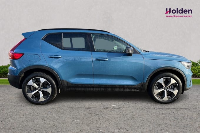 2025 Volvo Xc40