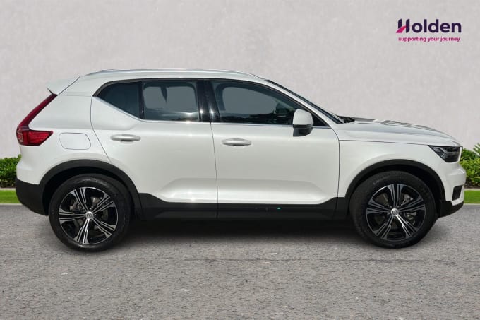 2024 Volvo Xc40