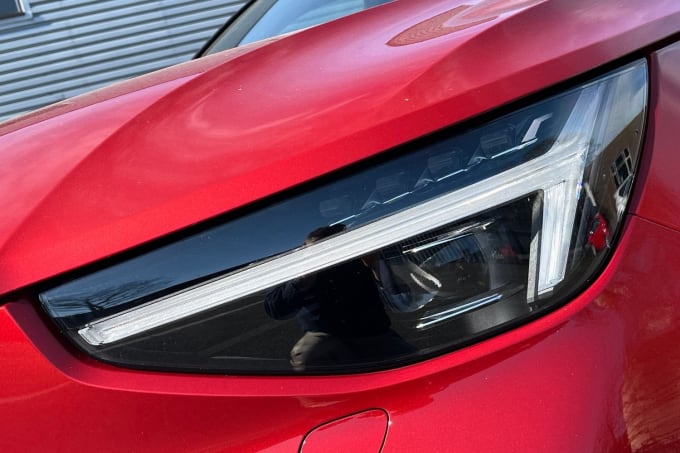 2025 Volvo C40