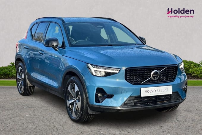 2025 Volvo Xc40