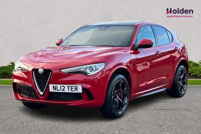 2025 Alfa Romeo Stelvio