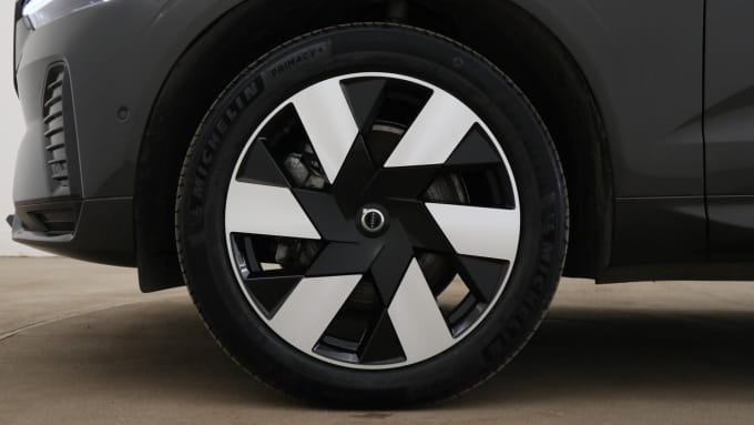 2025 Volvo Xc60