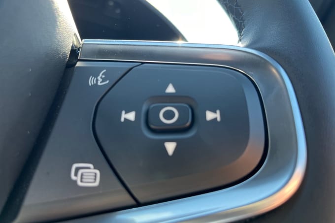 2025 Volvo Xc40