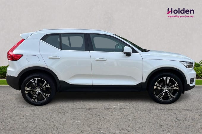 2024 Volvo Xc40