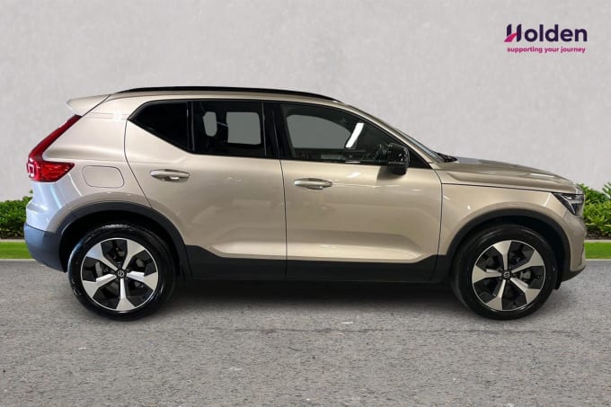 2025 Volvo Xc40