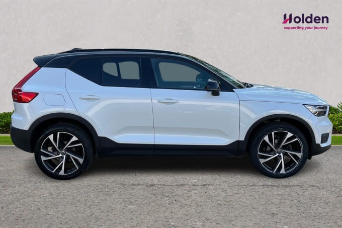 2024 Volvo Xc40