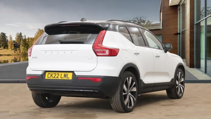 2025 Volvo Xc40