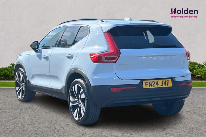 2025 Volvo Xc40