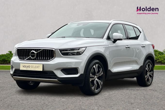 2025 Volvo Xc40