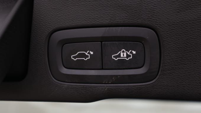 2025 Volvo Xc60