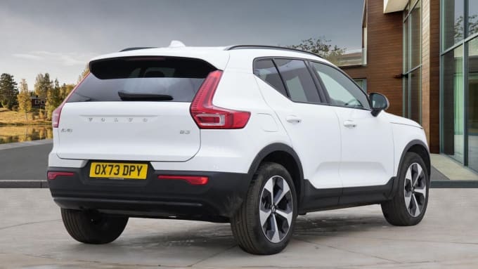 2025 Volvo Xc40