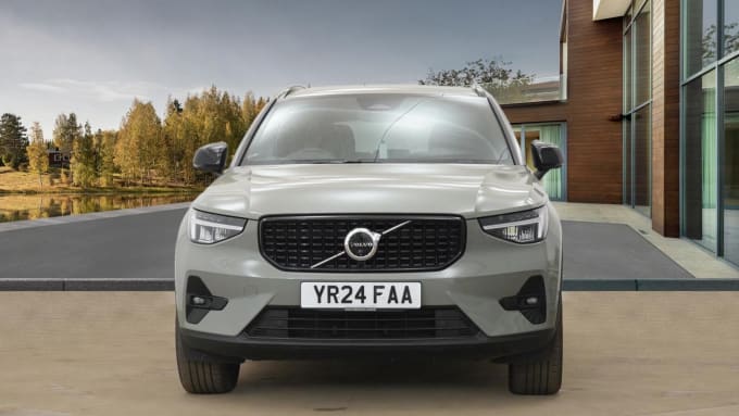 2024 Volvo Xc40