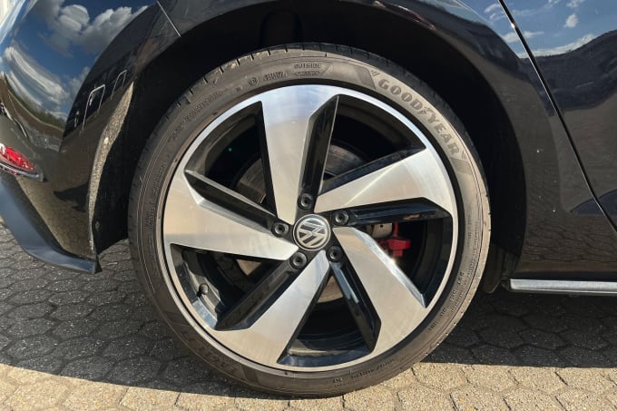2025 Volkswagen Golf