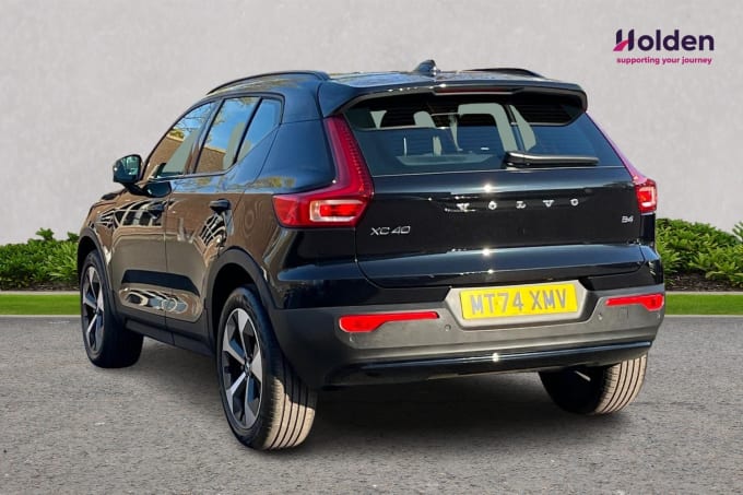 2025 Volvo Xc40