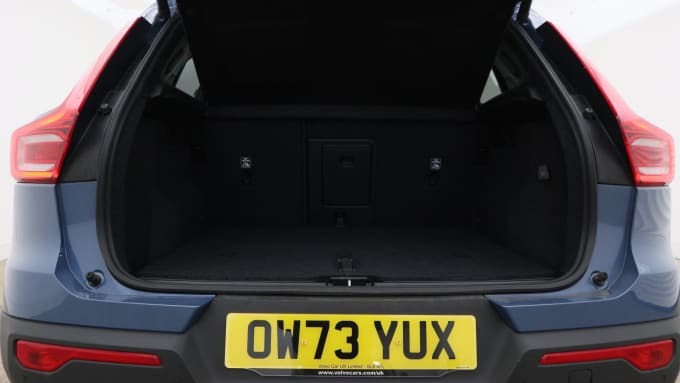 2025 Volvo Xc40