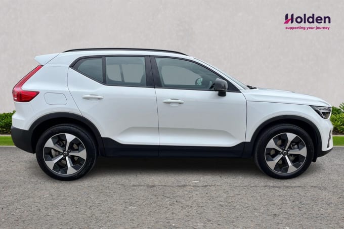 2025 Volvo Xc40