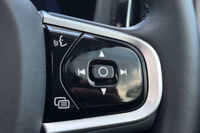 2025 Volvo Xc60