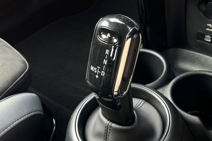 2025 Mini Hatch