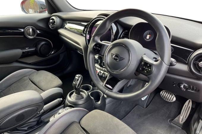 2025 Mini Hatch