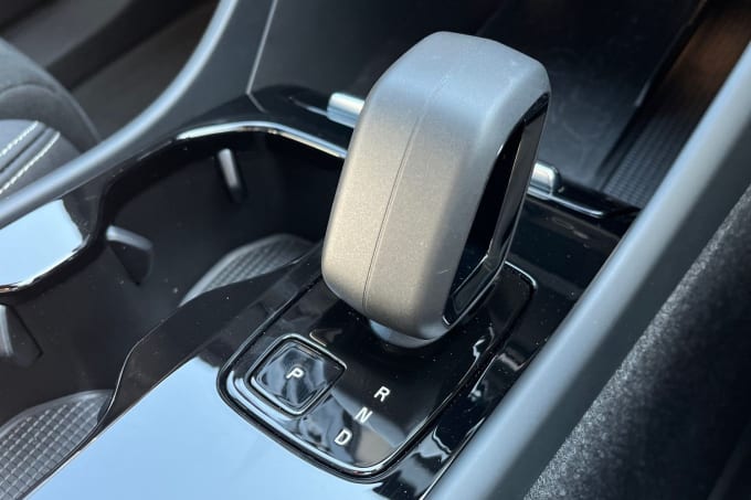 2025 Volvo C40