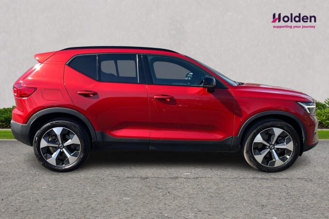 2025 Volvo Xc40