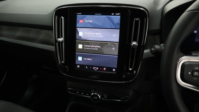 2025 Volvo Xc40