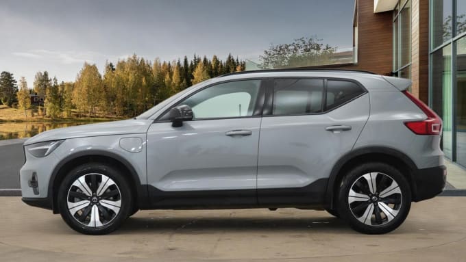 2024 Volvo Xc40