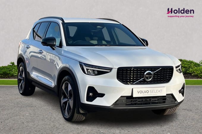 2025 Volvo Xc40