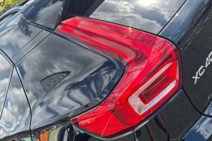 2025 Volvo Xc40