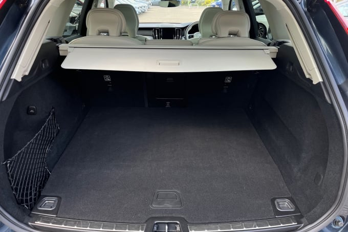 2025 Volvo Xc60