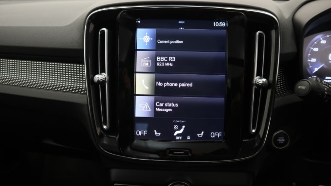 2025 Volvo Xc40