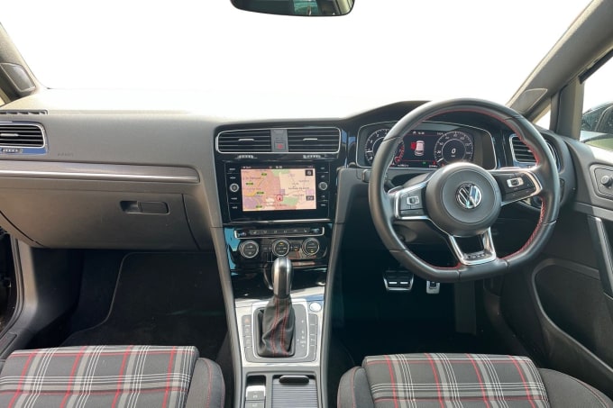2025 Volkswagen Golf