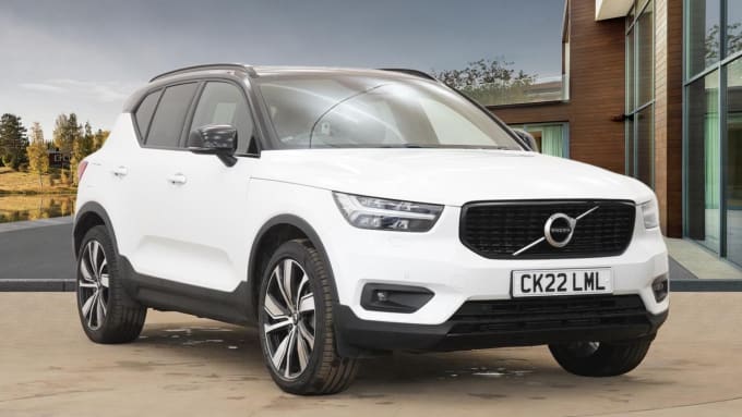 2025 Volvo Xc40