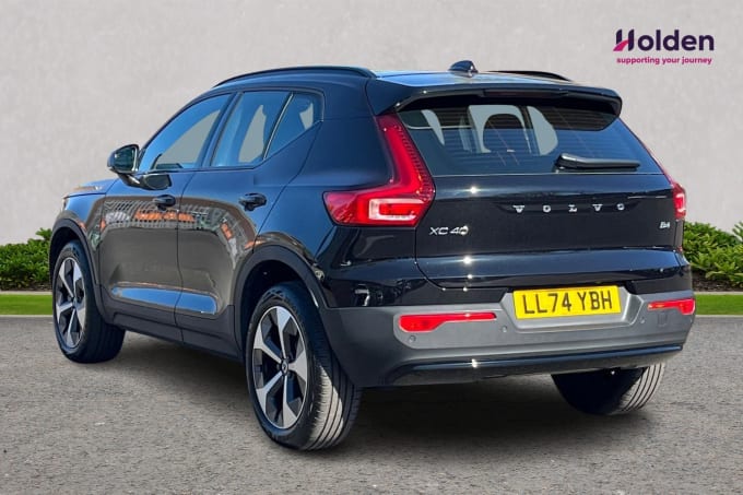 2025 Volvo Xc40