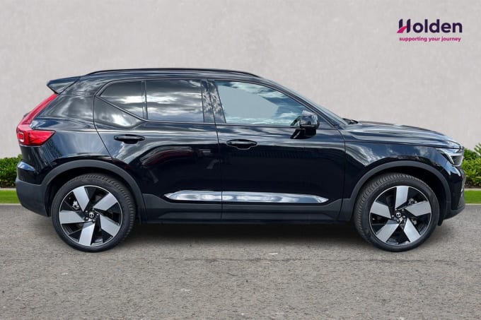 2025 Volvo Xc40