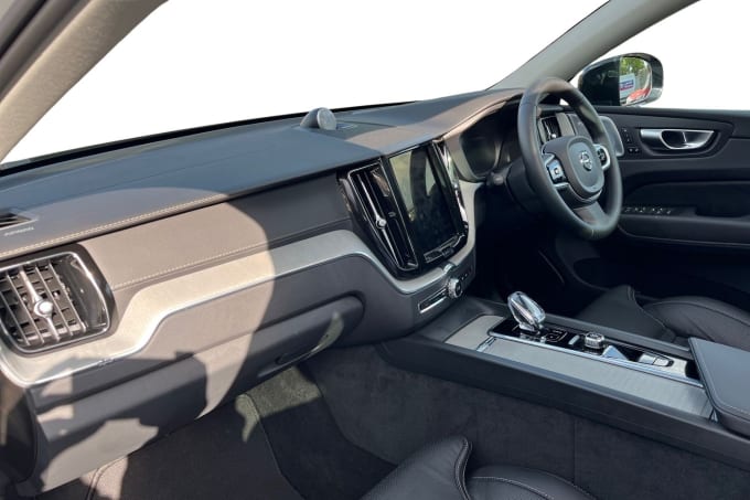 2025 Volvo Xc60