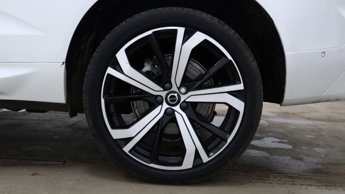 2025 Volvo Xc60