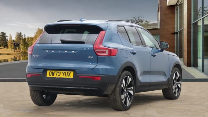 2025 Volvo Xc40