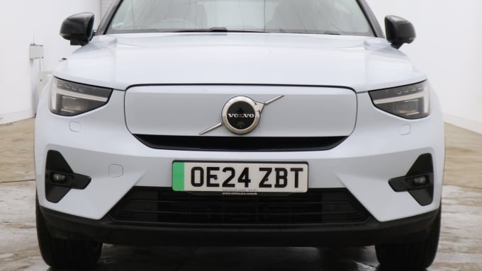 2025 Volvo Xc40