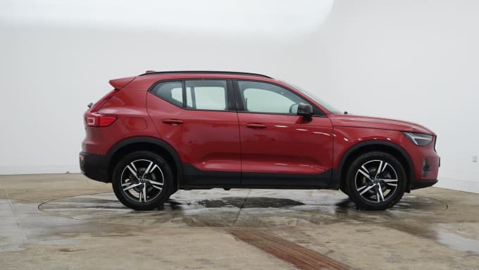 2025 Volvo Xc40