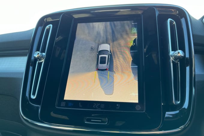 2025 Volvo Xc40