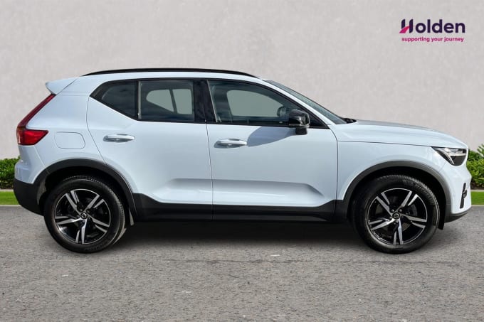 2025 Volvo Xc40
