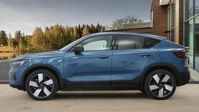 2024 Volvo C40